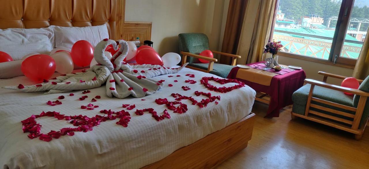 New Ambika International Mall Road Hotel Manāli Zewnętrze zdjęcie