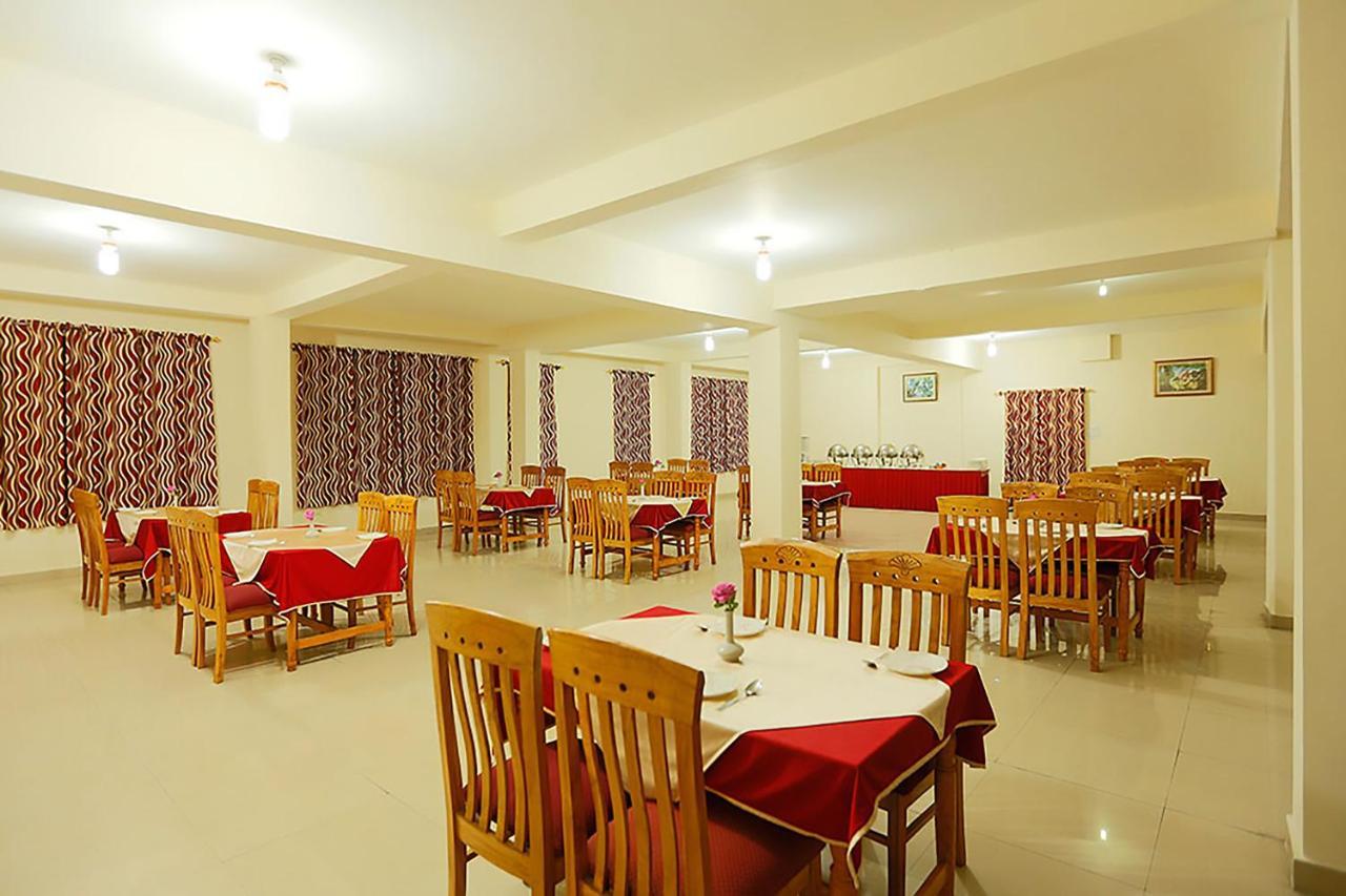 New Ambika International Mall Road Hotel Manāli Zewnętrze zdjęcie