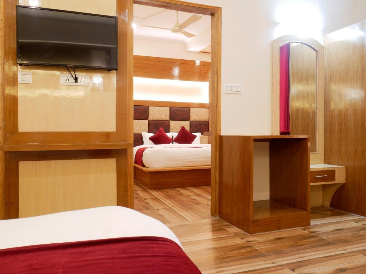 New Ambika International Mall Road Hotel Manāli Zewnętrze zdjęcie