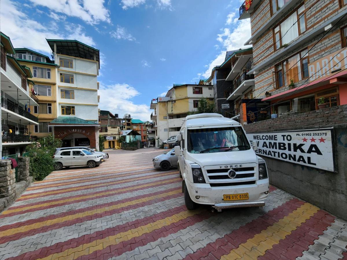 New Ambika International Mall Road Hotel Manāli Zewnętrze zdjęcie